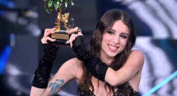 Le “perline colorate” di Angelina Mango: non è solo canzone, l’accessorio da cui non si separa