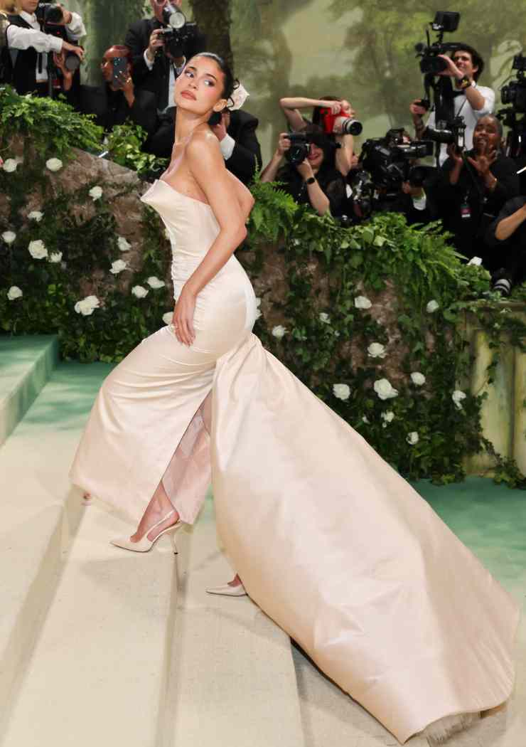 Kylie Jenner red carpet Met Gala 2024