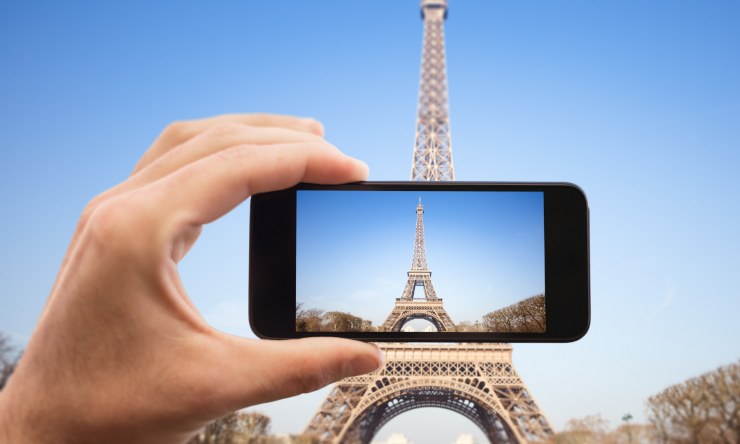 tour eiffel luoghi più stressanti folle turismo 