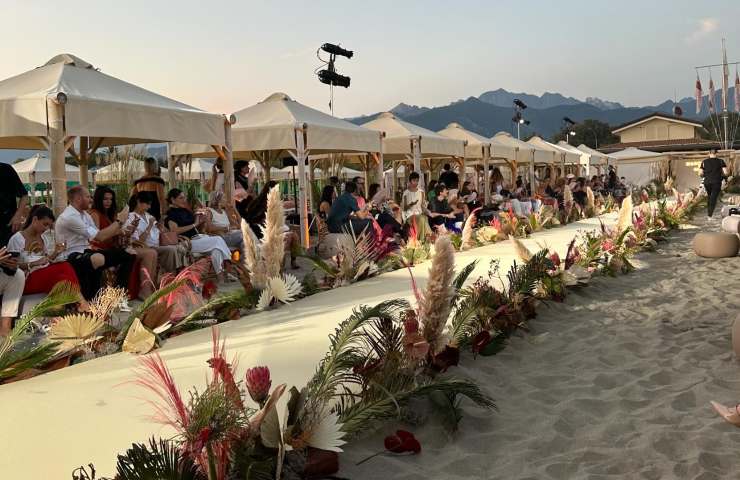 Marciano by Guess, la sfilata a Forte dei marmi: i dettagli del fashion show