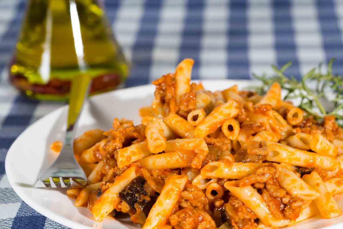 pasta ricca al sugo