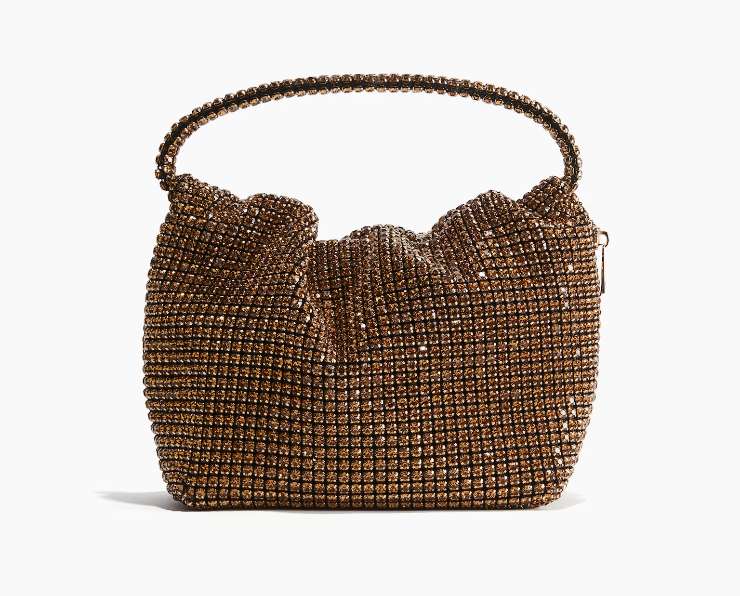 una pochette con gli strass