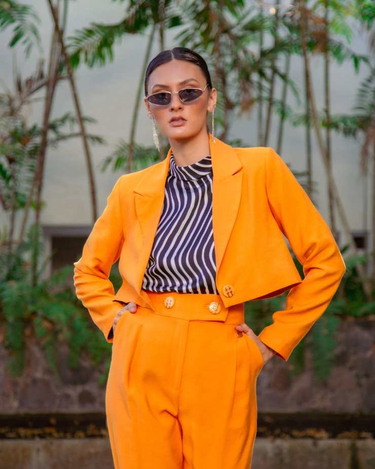 tailleur arancione fluo