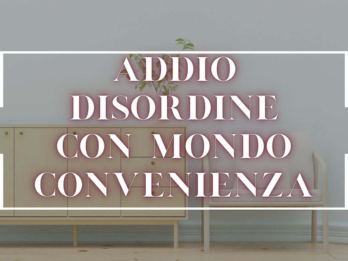 credenza sullo sfondo