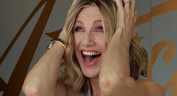 Lorella Cuccarini, chi direbbe che ha 60 anni? Il segreto per una pelle così non é genetica, ma questa crema