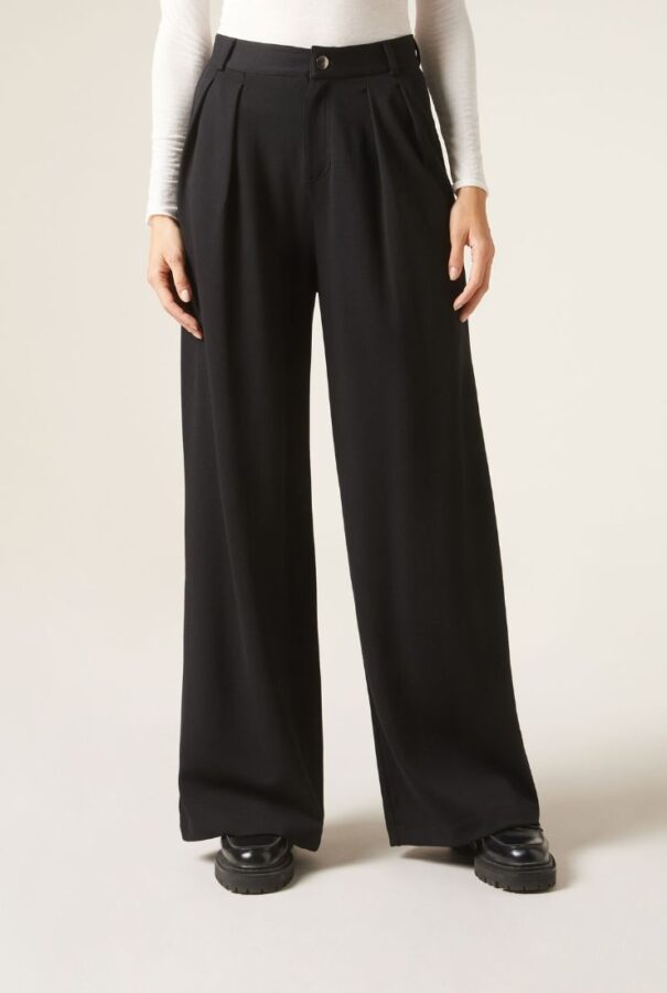pantaloni neri